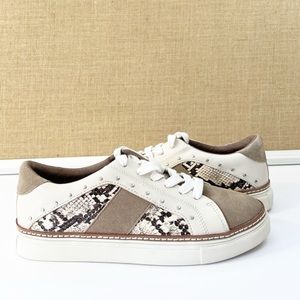 Crown Vintage Kalinda Tan Snake Print Sneaker Suede Shoes Size 8.5